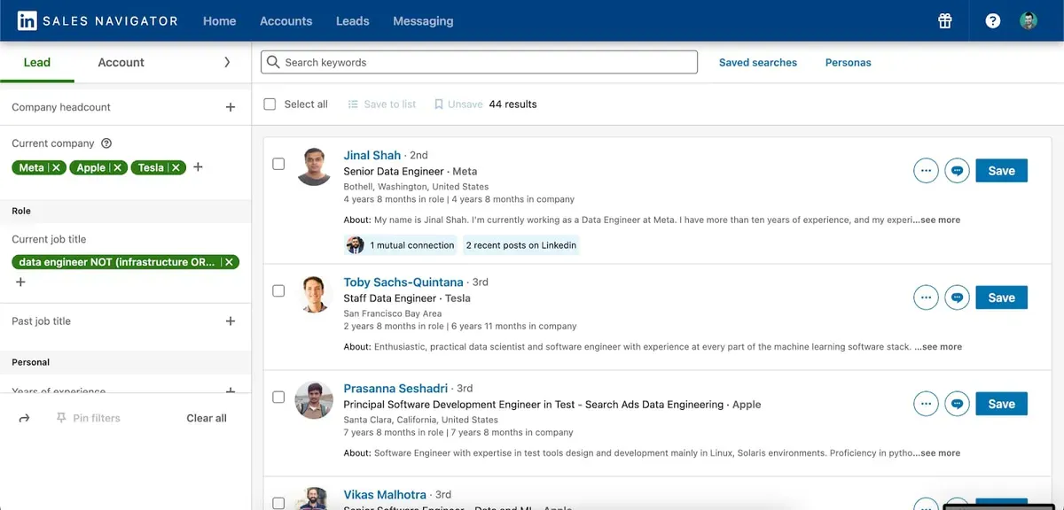 LinkedIn Sales Navigator Boolean search in the keyword field